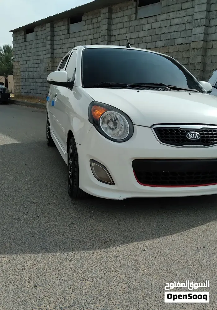 Kia Picanto 2011 photo 2