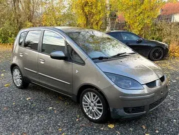 Mitsubishi Colt 2007 photo 2