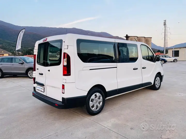Renault Trafic 2023 photo 5