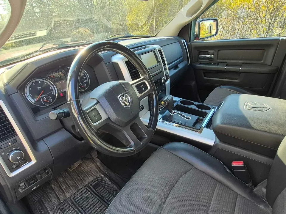 Dodge Ram 1500 2011 photo 5