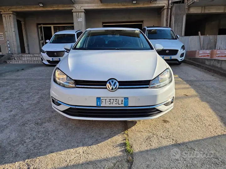 Volkswagen Golf 2018 photo 2
