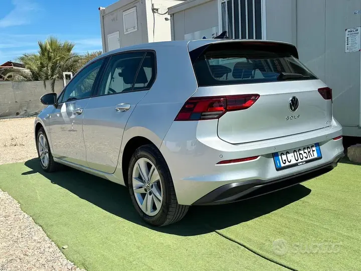 Volkswagen Golf 8 2020 photo 4