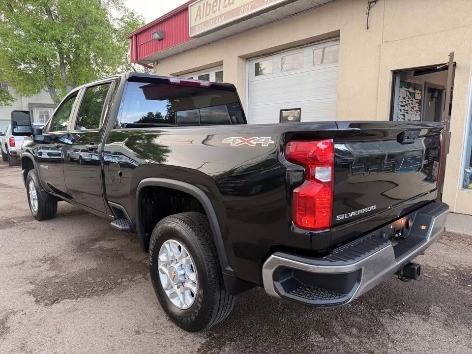 Chevrolet Silverado 3500Hd 2024 photo 5