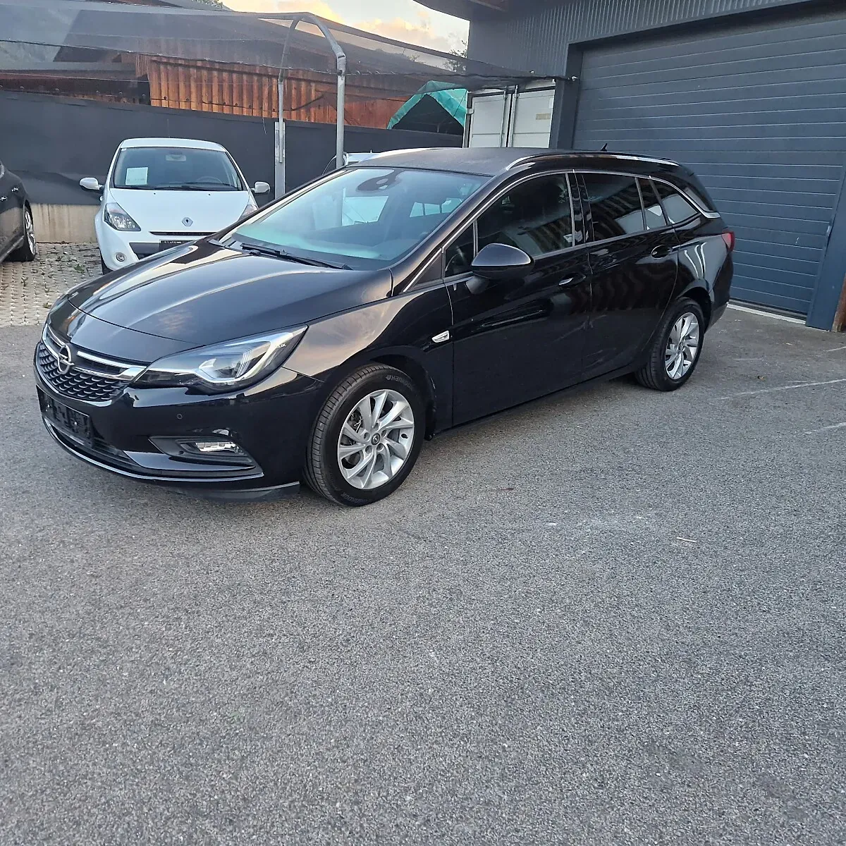 Opel Astra 2019 photo 2