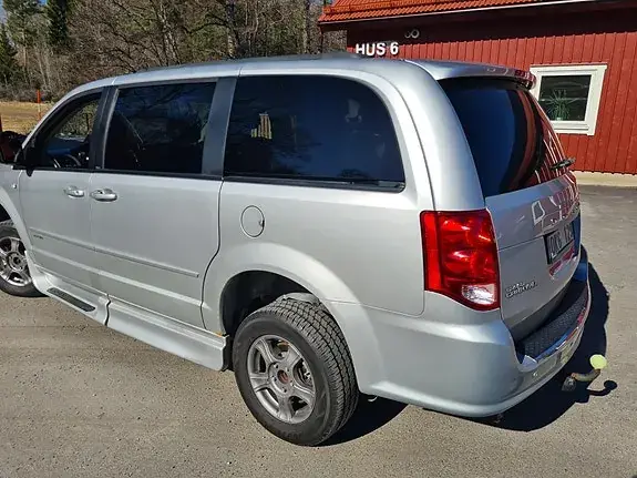 Dodge Grand Caravan 2011 photo 4