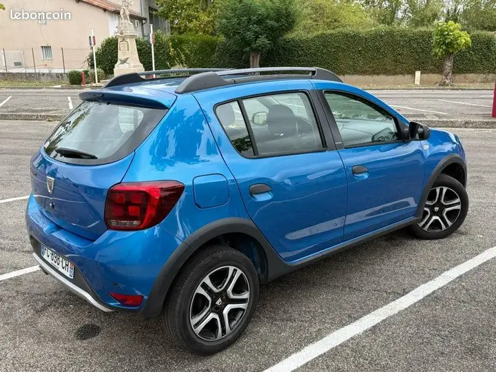 Dacia Sandero 2018 photo 2