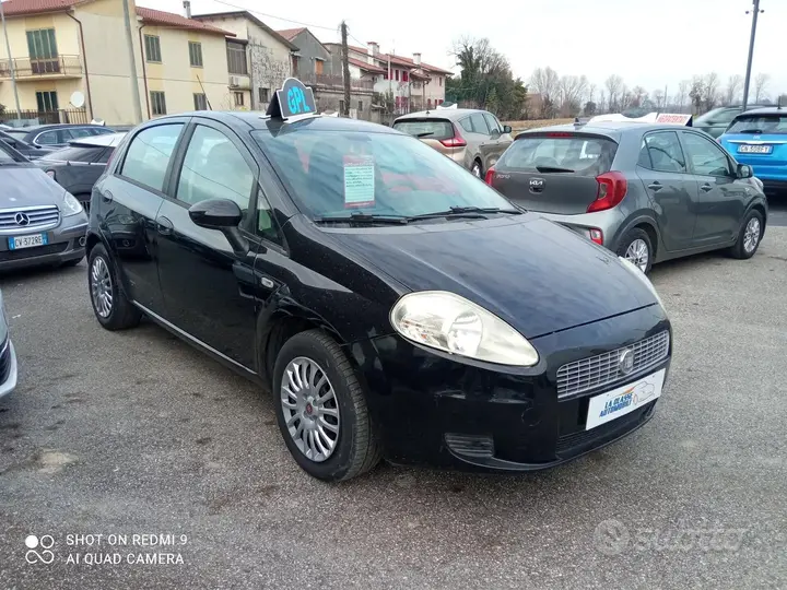 Fiat Grande Punto 2008 photo 5