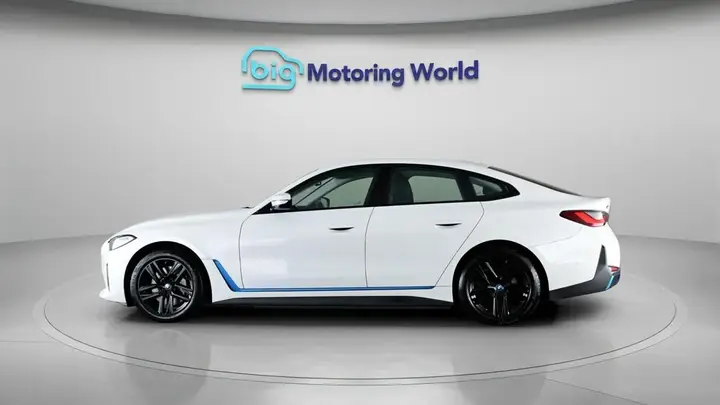 BMW I4 2022 photo 5