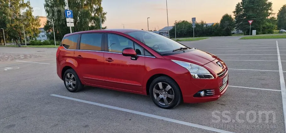 Peugeot 5008 2011 photo 5