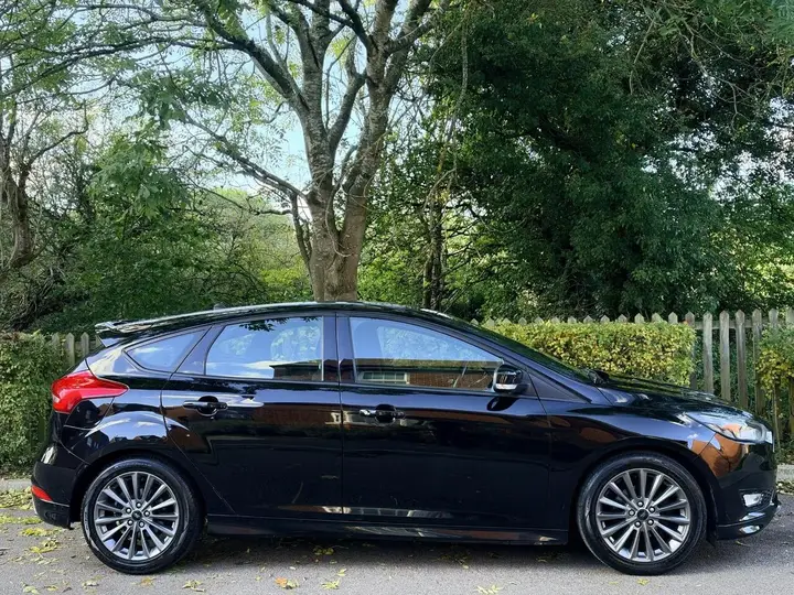 Ford Focus 2017 photo 3