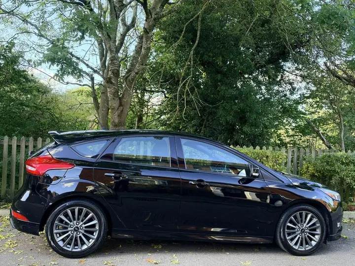 Ford Focus 2017 photo 5
