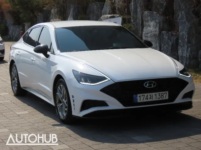 Hyundai Sonata 2023 photo 2