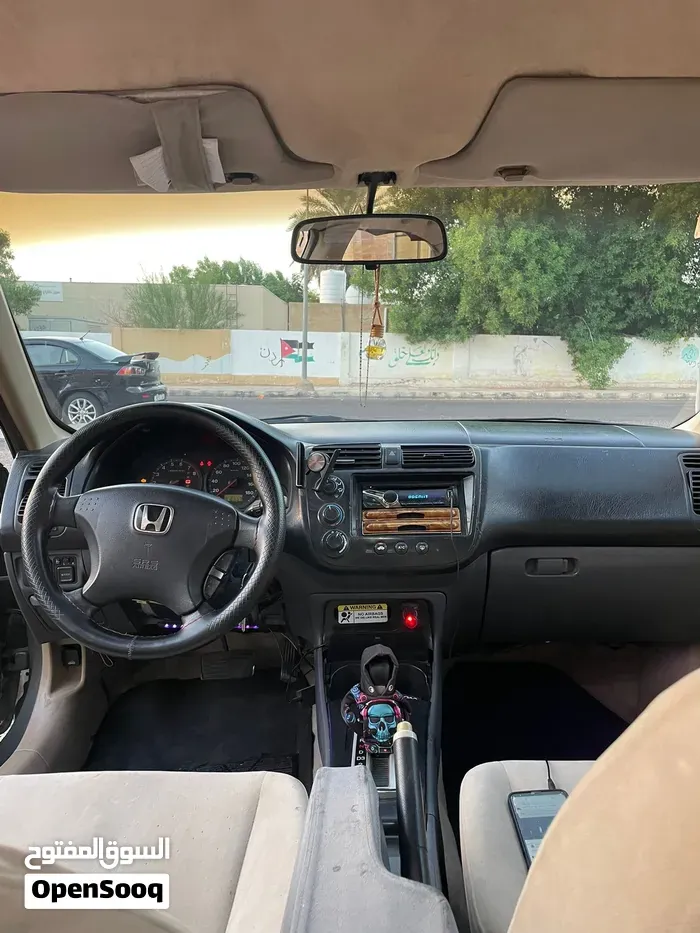 Honda Civic 2004 photo 2