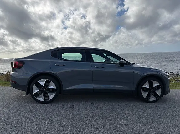 Polestar 2 2023 photo 5