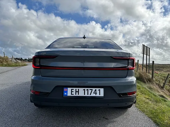 Polestar 2 2023 photo 3