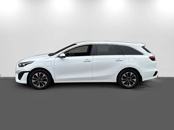 Kia Ceed 2023 photo 4