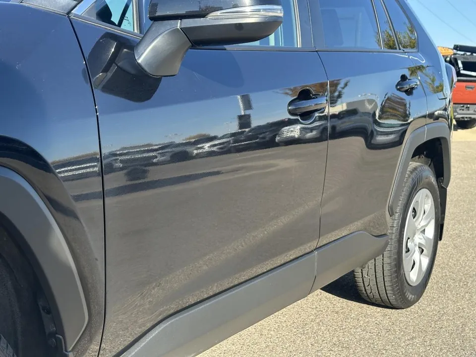 Toyota Rav4 2025 photo 4