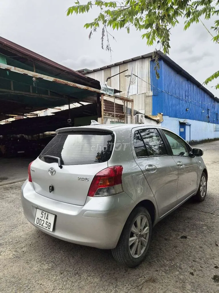 Toyota Yaris 2009 photo 4