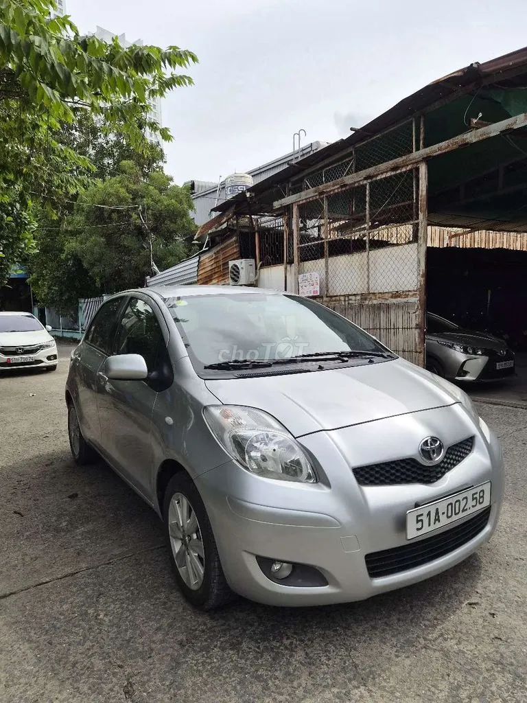 Toyota Yaris 2009 photo 3