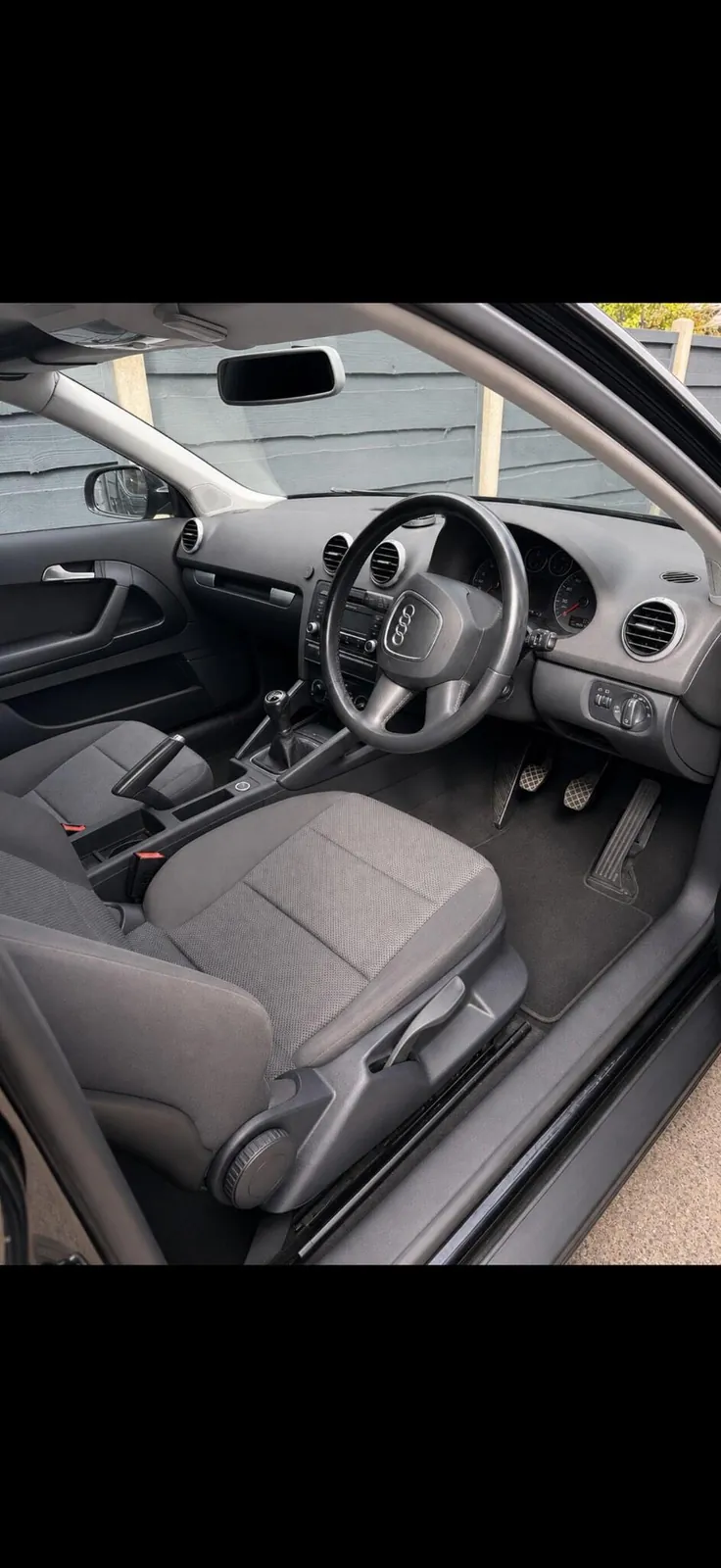 Audi A3 2010 photo 2