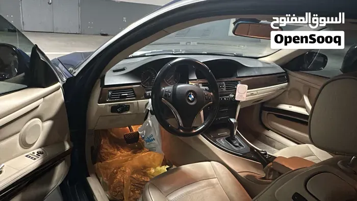 BMW 3 Series 2011 photo 3