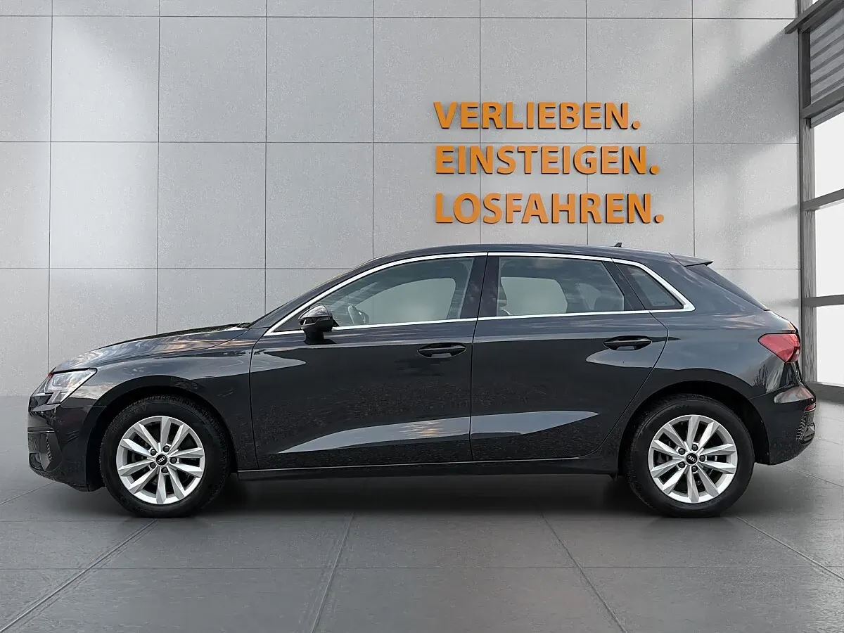 Audi A3 2021 photo 2
