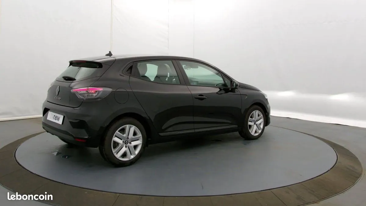 Renault Clio 2025 photo 2