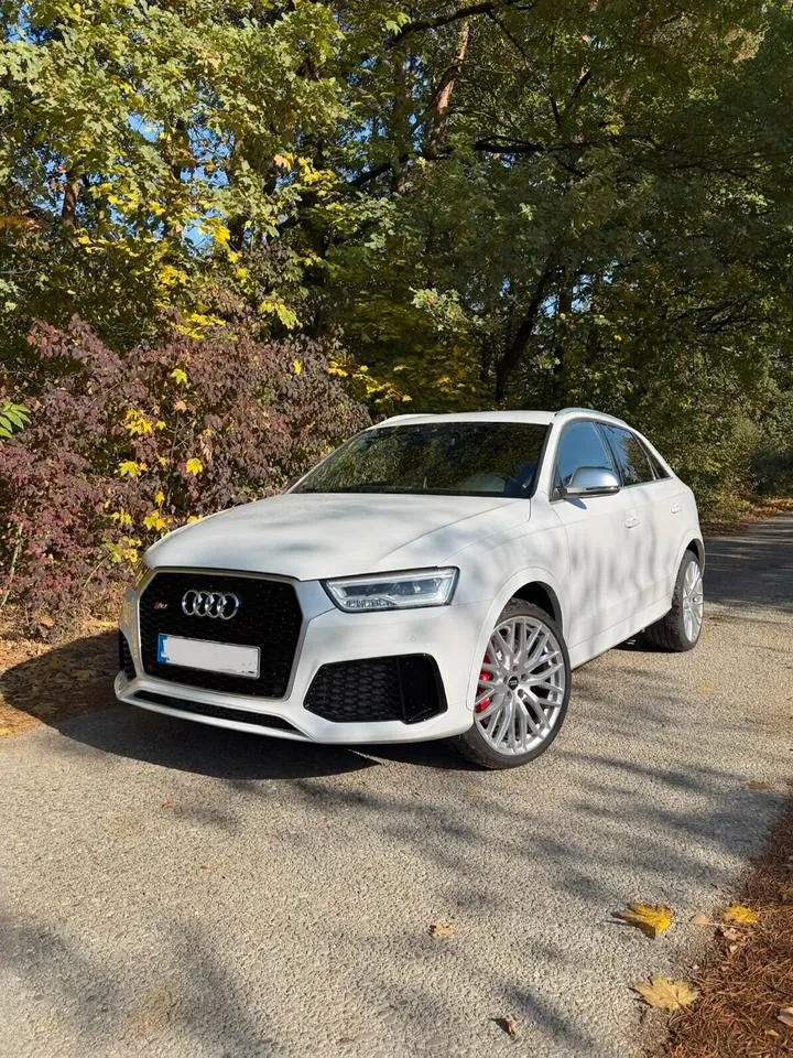 Audi Rsq3