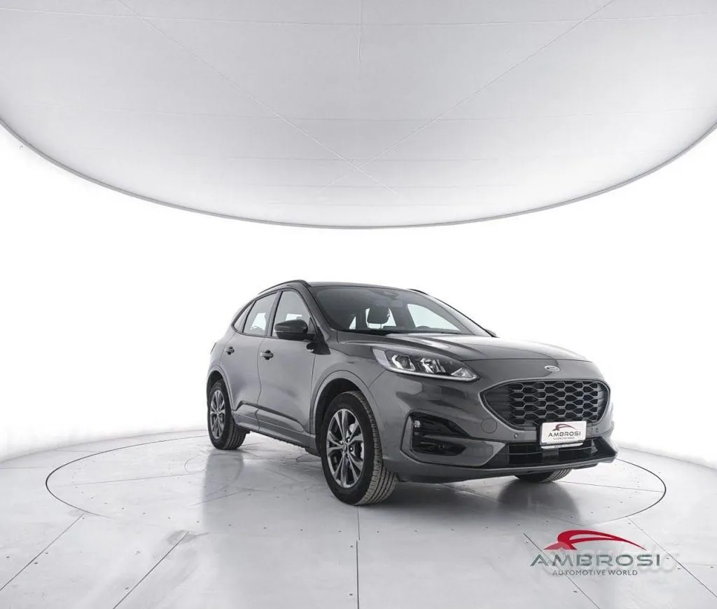 Ford Kuga 2023 photo 2