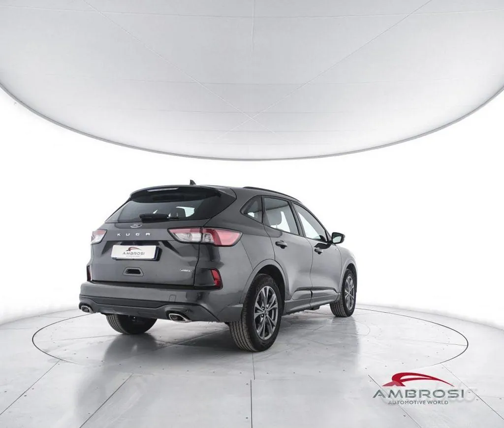 Ford Kuga 2023 photo 3