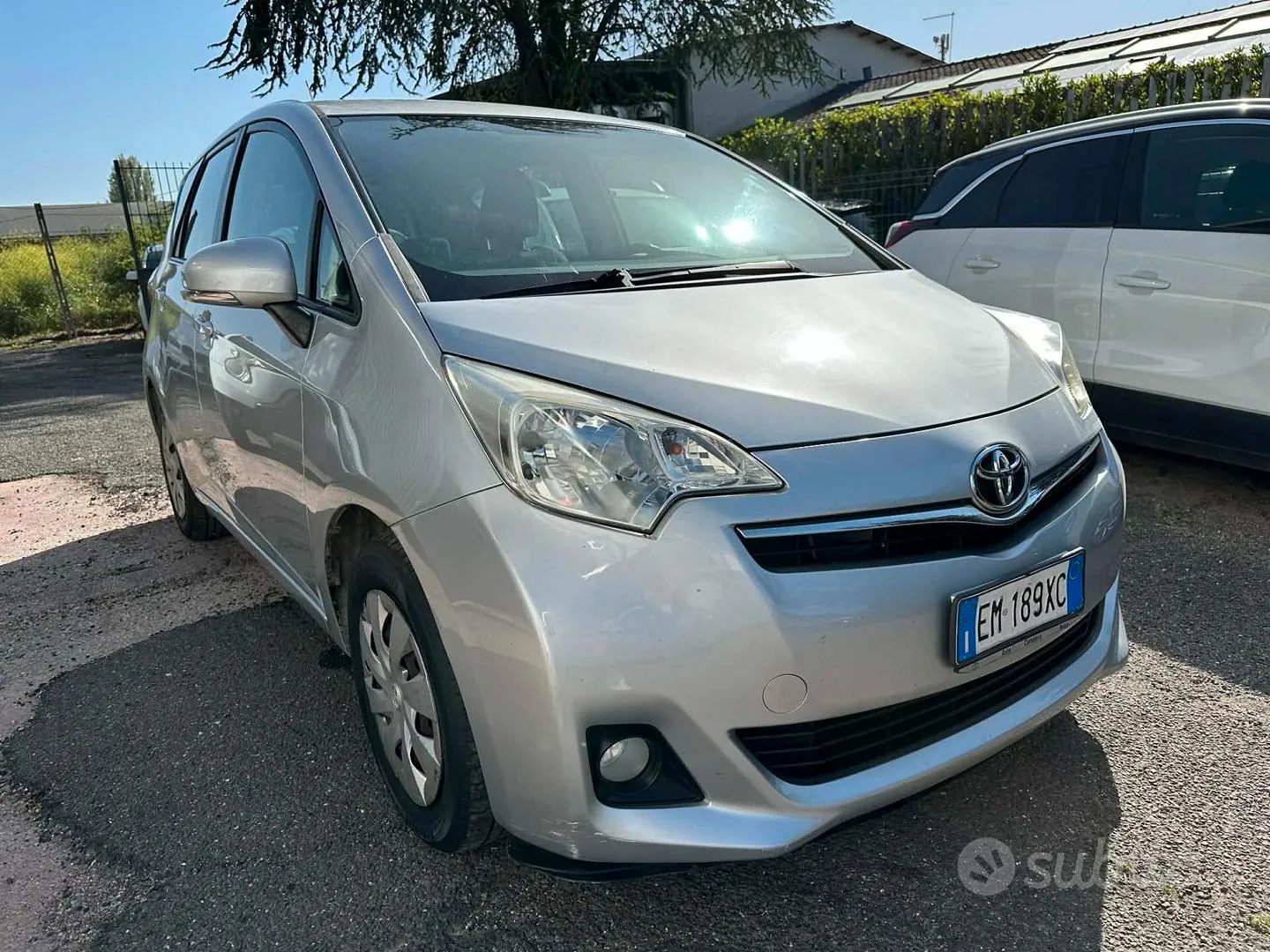 Toyota Verso-S 2012 photo 3
