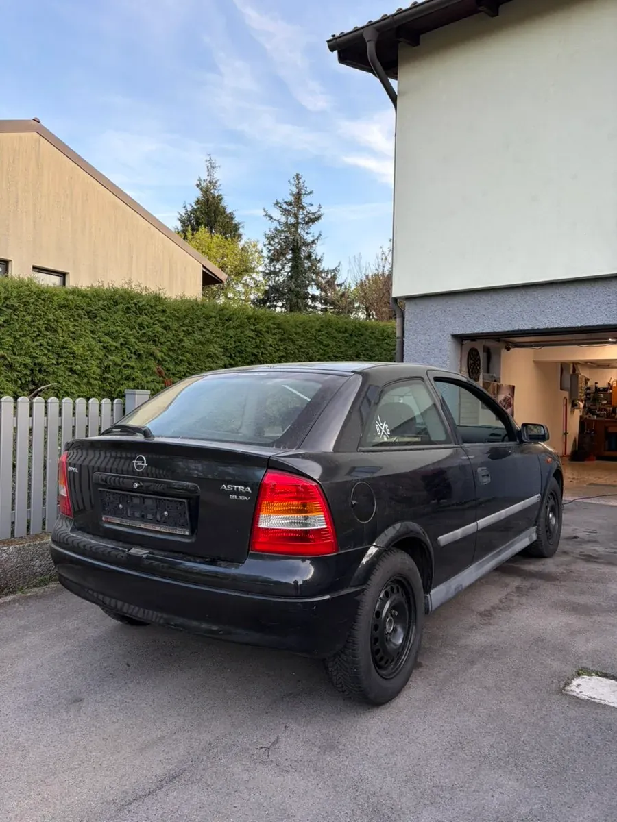 Opel Astra 2000 photo 3