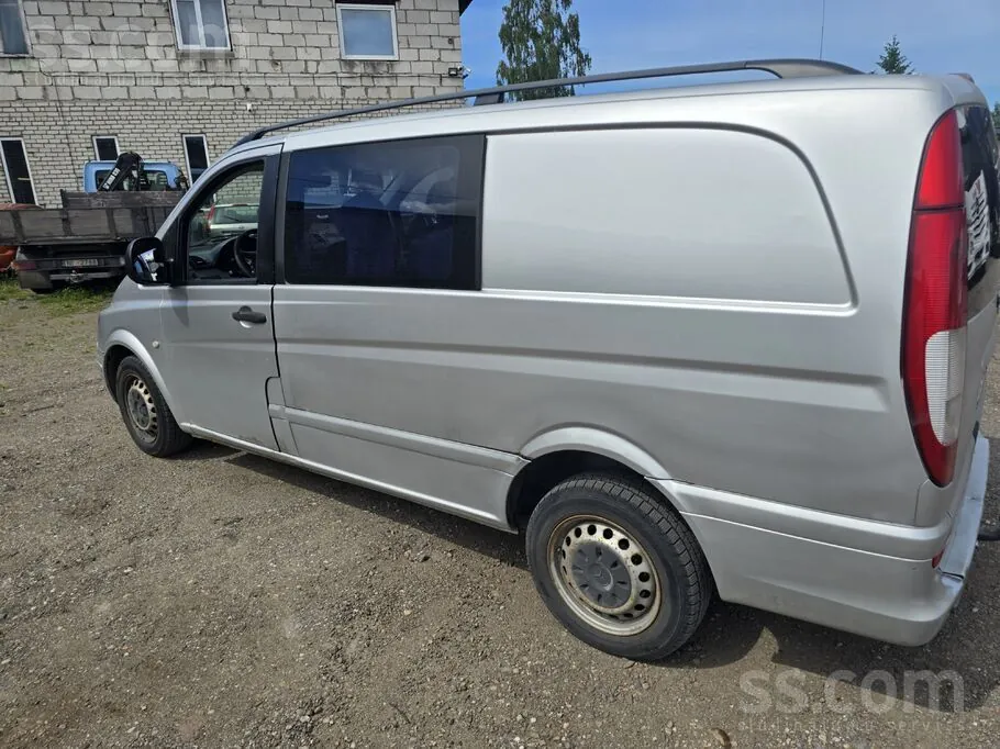 Mercedes-Benz Viano 2004 photo 2