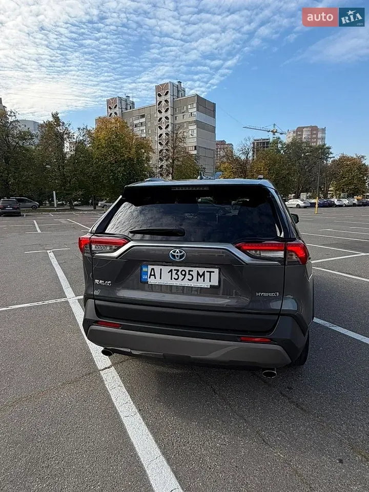 Toyota Rav4 2021 photo 5