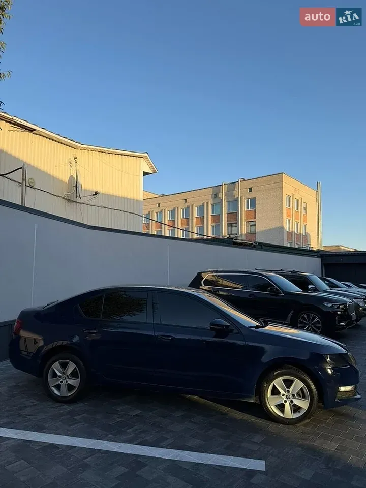 Skoda Octavia 2018 photo 5