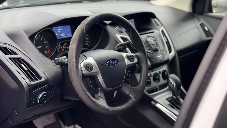 Ford Focus 2013 photo 5