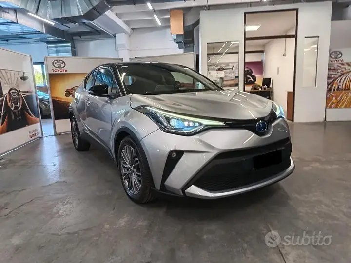 Toyota C-Hr 2023 photo 3