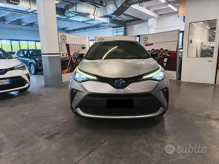 Toyota C-Hr 2023 photo 2