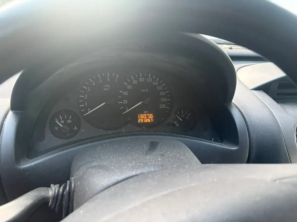 Opel Corsa 2006 photo 2