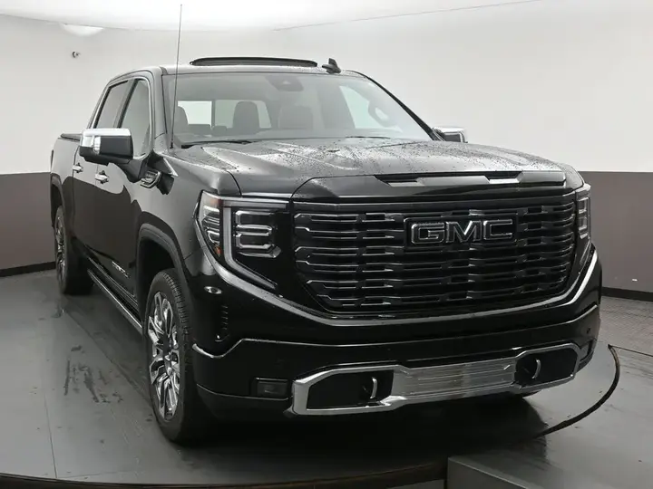 GMC Sierra 1500 2026 photo 2
