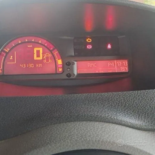 Renault Modus 2013 photo 2