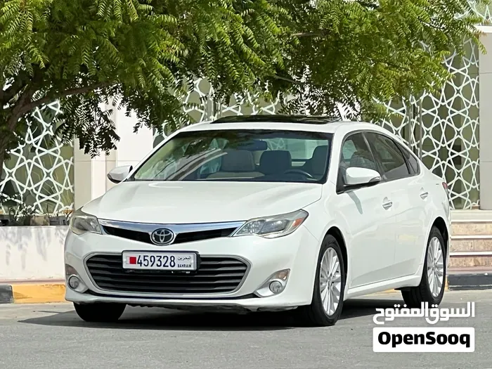 Toyota Avalon 2013 photo 2