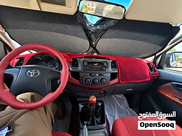 Toyota Hilux 2015 photo 5