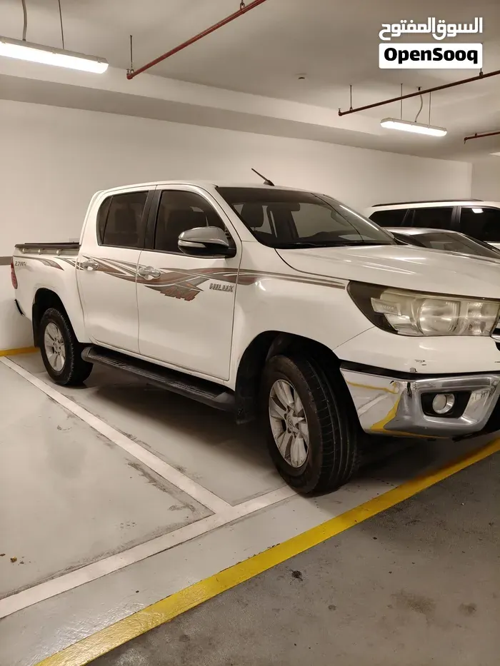 Toyota Hilux 2015 photo 2
