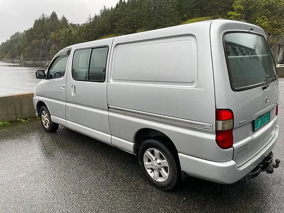 Toyota Hiace 2007 photo 3
