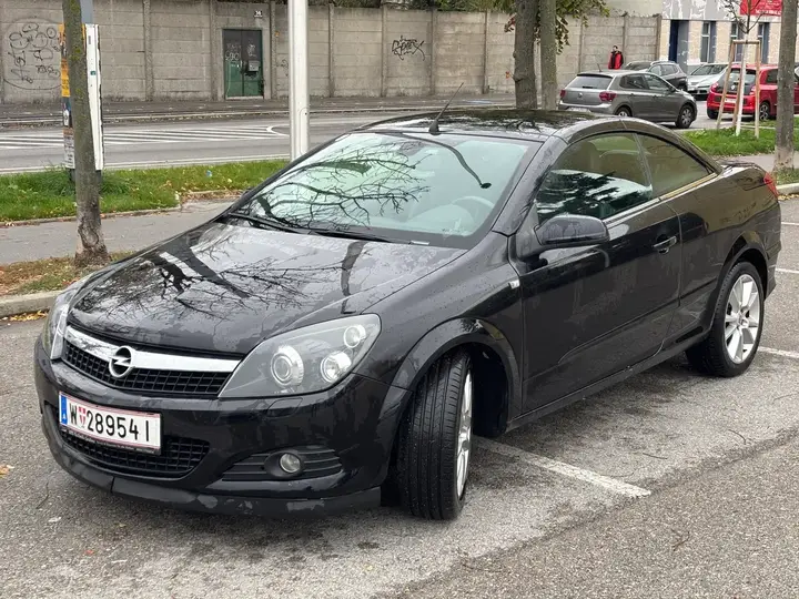 Opel Astra 2006 photo 2