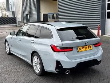 BMW 3 Series 2025 photo 3