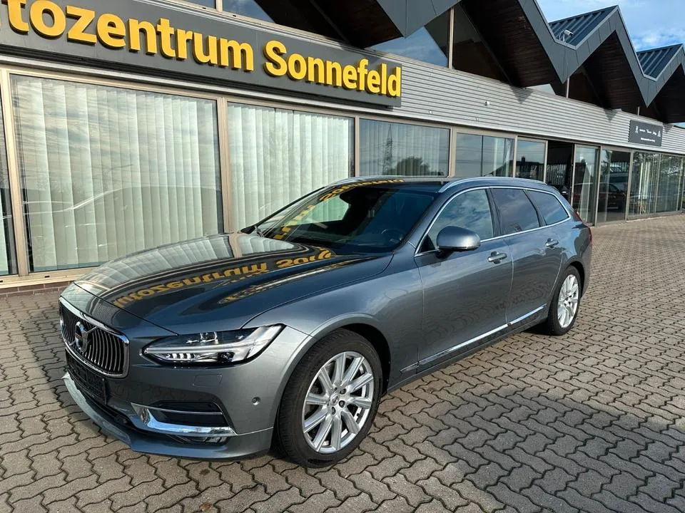 Volvo V90