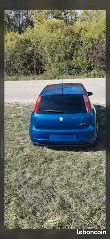 Fiat Grande Punto 2008 photo 2