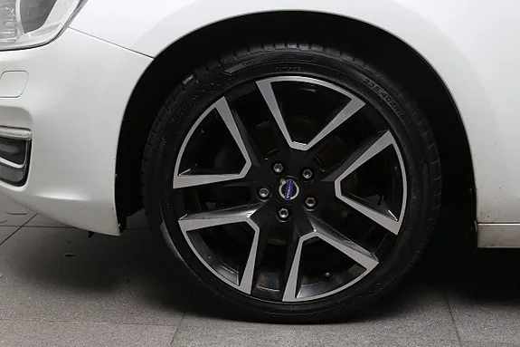 Volvo V60 2017 photo 5